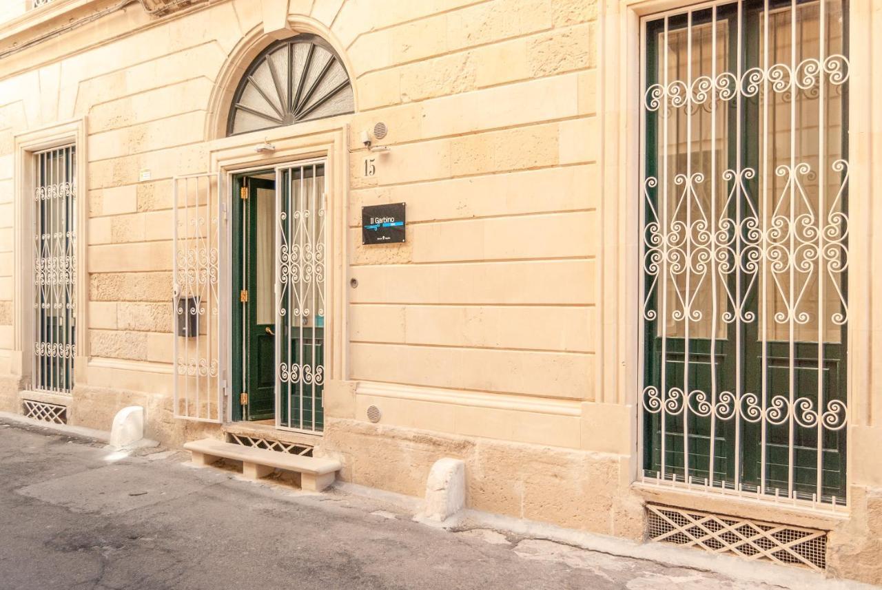 Il Garbino Suite And Apartment Lecce Exterior photo