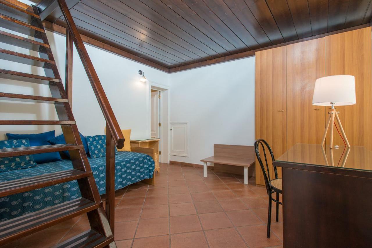Il Garbino Suite And Apartment Lecce Exterior photo