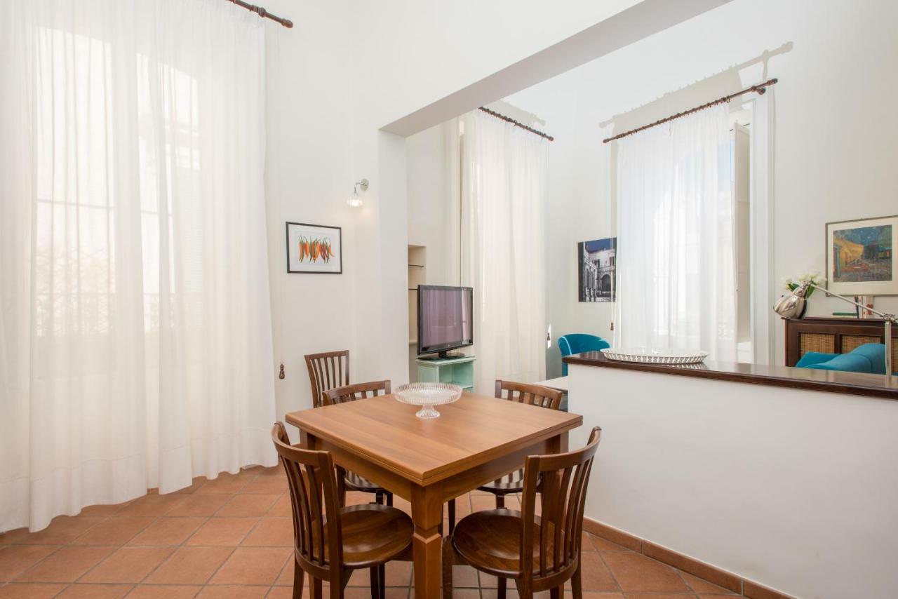 Il Garbino Suite And Apartment Lecce Exterior photo